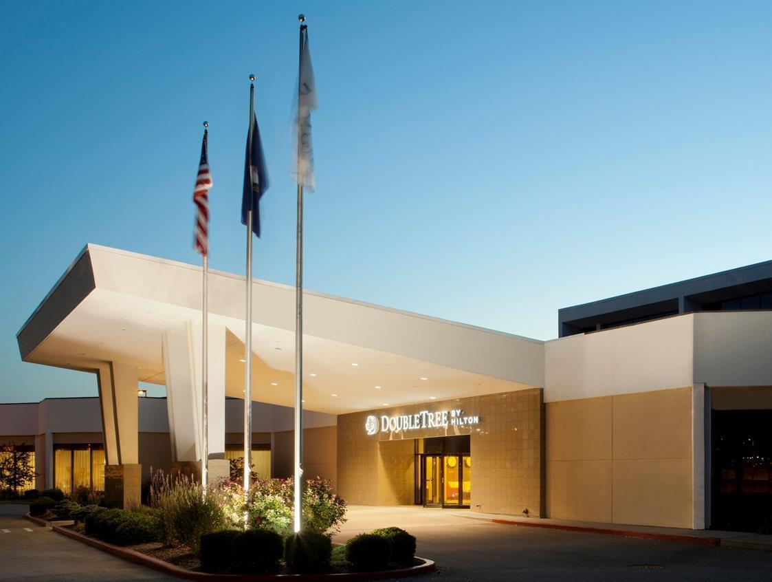 Hebron Doubletree By Hilton Cincinnati Airport מראה חיצוני תמונה