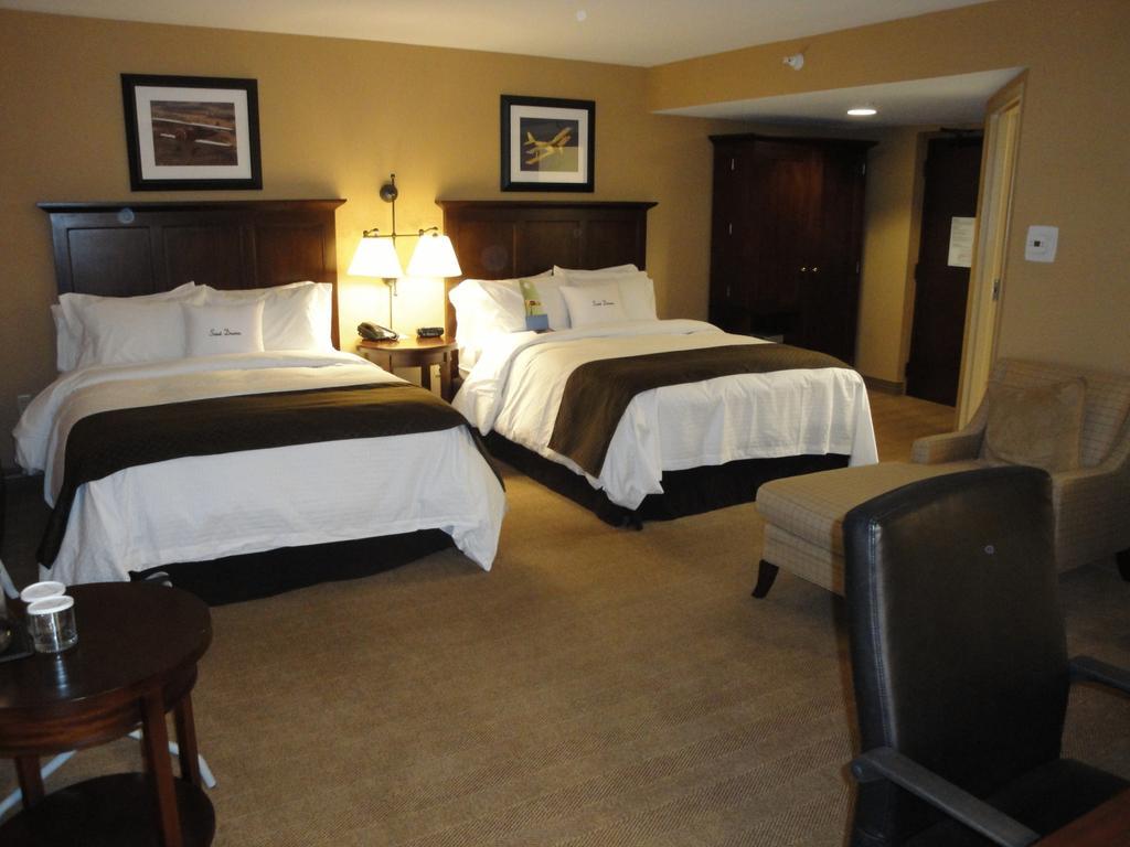 Hebron Doubletree By Hilton Cincinnati Airport מראה חיצוני תמונה